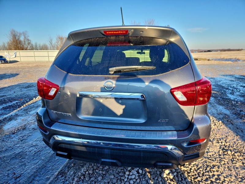 Фото 6 - NISSAN PATHFINDER