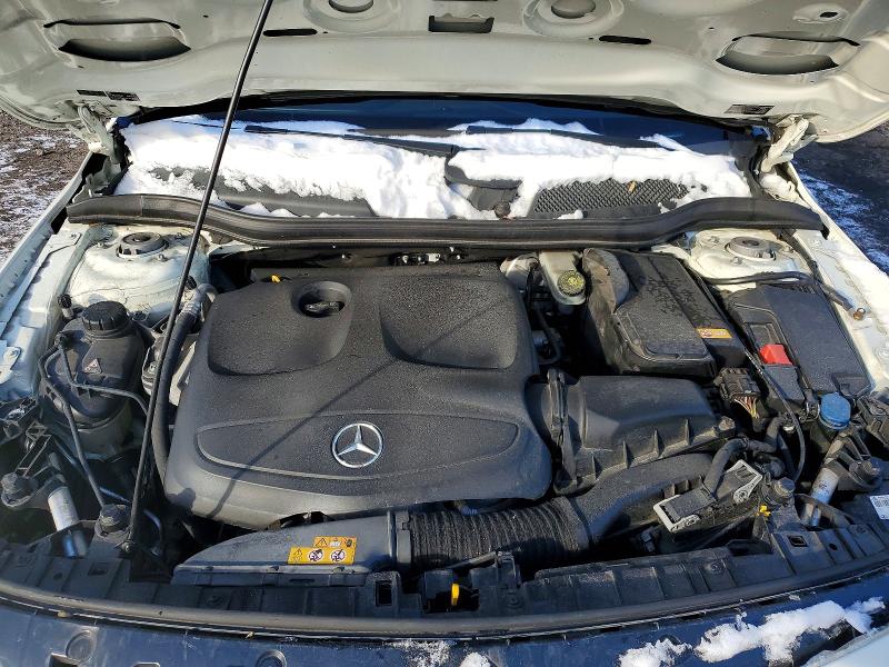 Фото 12 - MERCEDES-BENZ GLA-CLASS