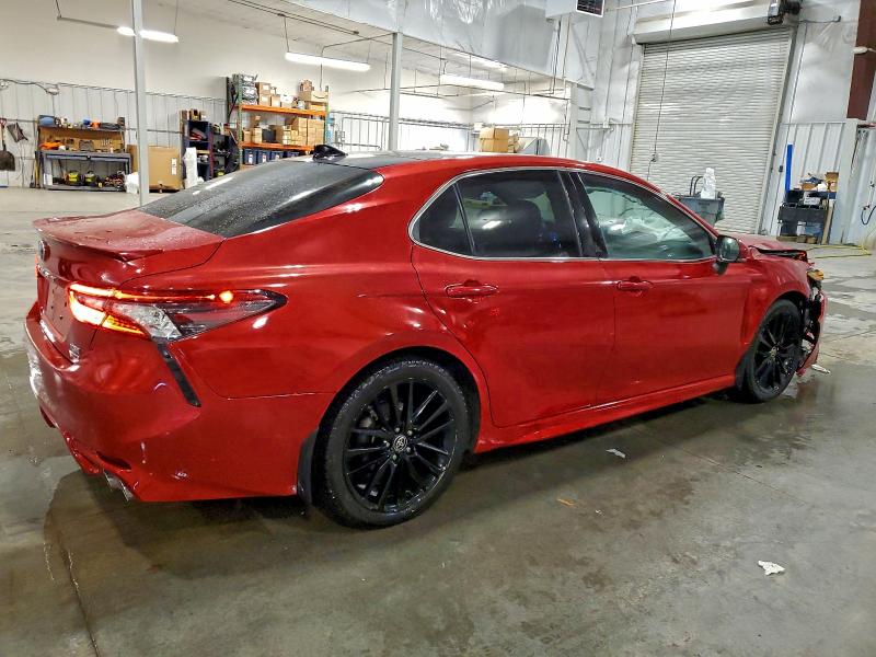 Фото 3 - TOYOTA CAMRY