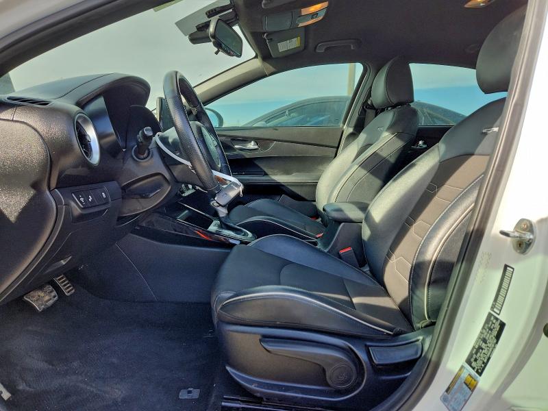 Фото 7 - KIA FORTE