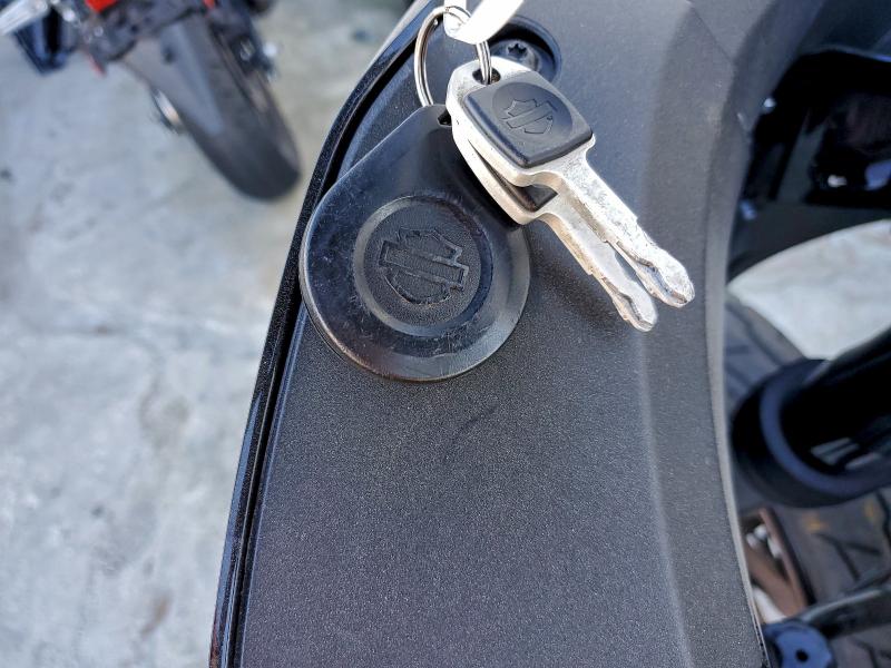 HARLEY-DAVIDSON FXLRST 2024