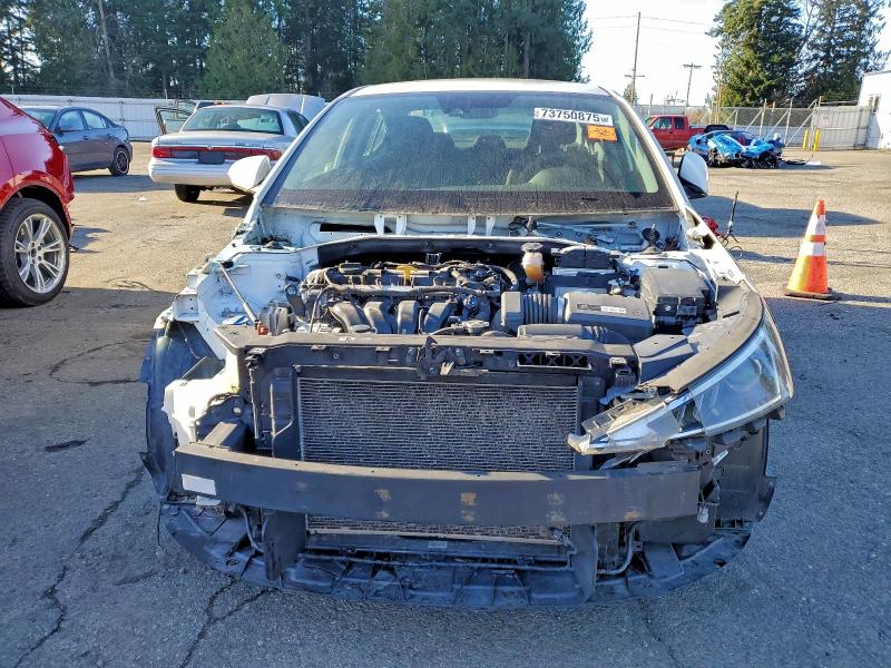 Фото 5 - HYUNDAI ELANTRA