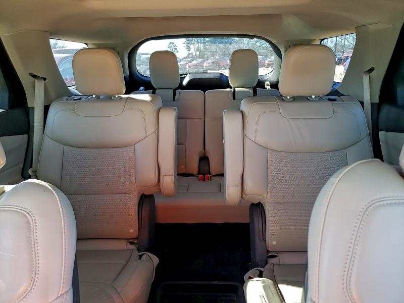 Фото 10 - FORD EXPLORER