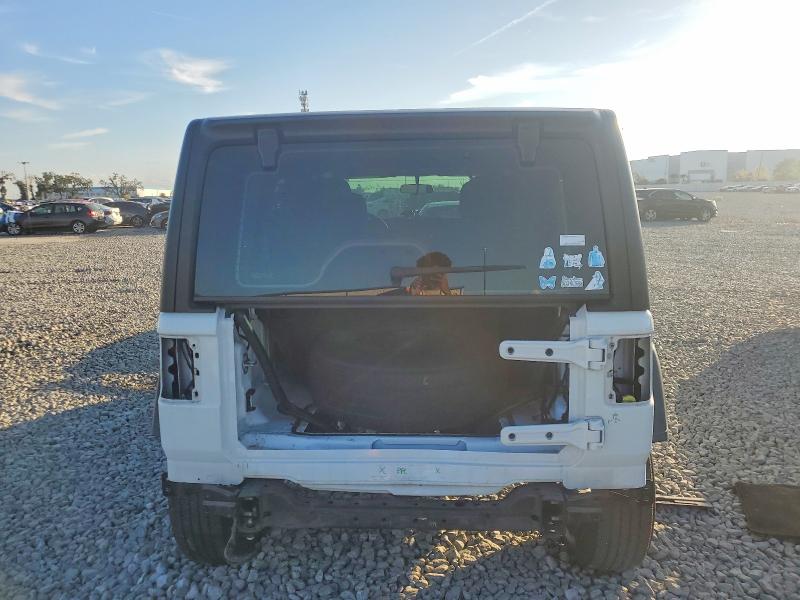 Фото 6 - JEEP WRANGLER