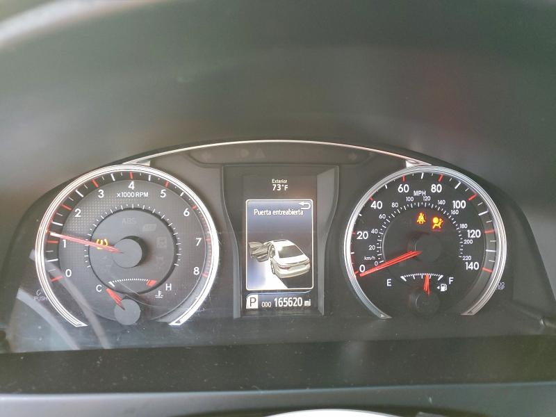 Фото 9 - TOYOTA CAMRY