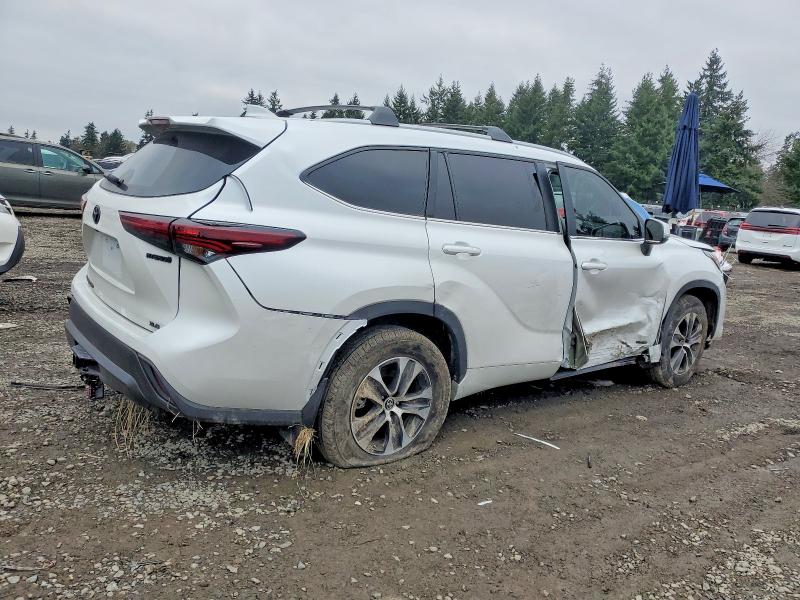 Фото 3 - TOYOTA HIGHLANDER