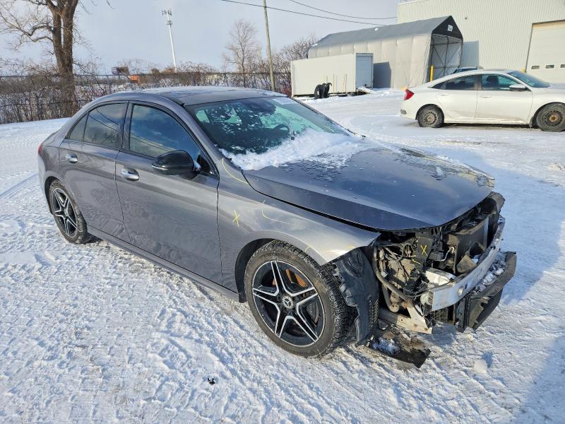 Фото 4 - MERCEDES-BENZ A-CLASS