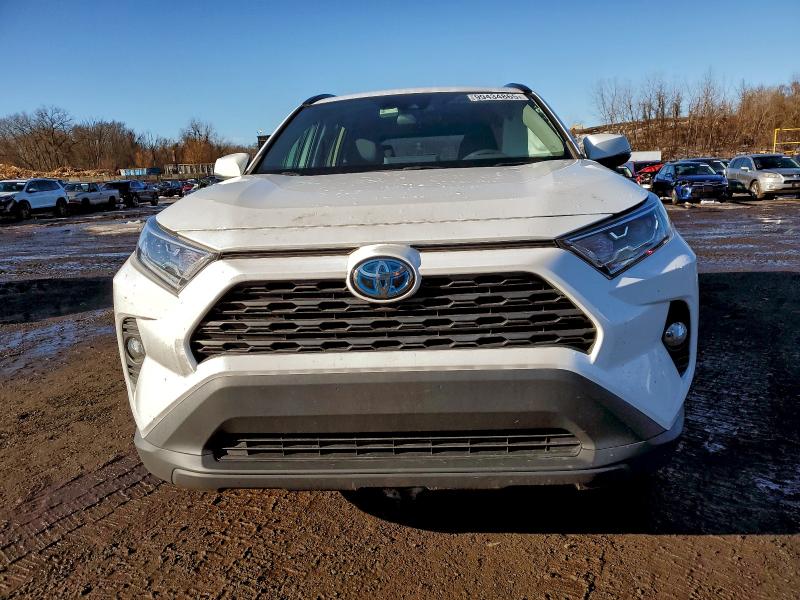 Фото 5 - TOYOTA RAV4