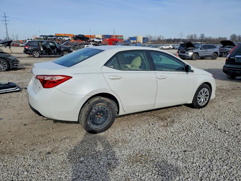 Фото 3 - TOYOTA COROLLA