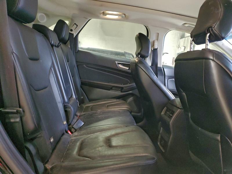 Фото 11 - FORD EDGE