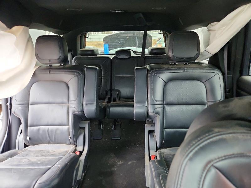 Фото 10 - LINCOLN NAVIGATOR