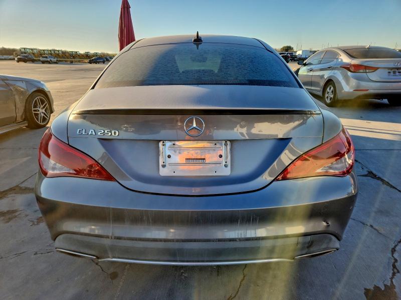 Фото 6 - MERCEDES-BENZ CLA-CLASS