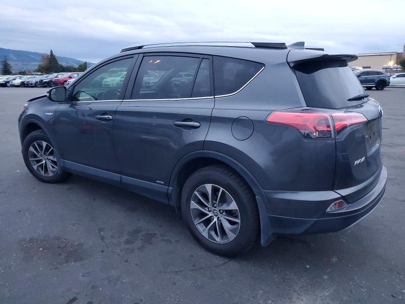 Фото 2 - TOYOTA RAV4