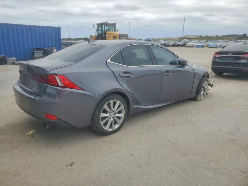 Фото 3 - LEXUS IS