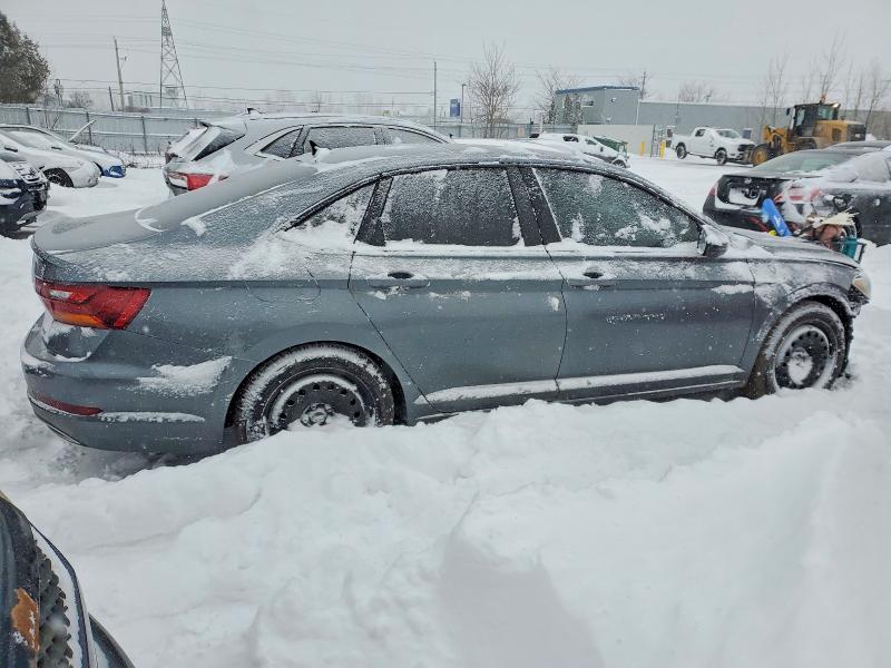 Фото 3 - VOLKSWAGEN JETTA