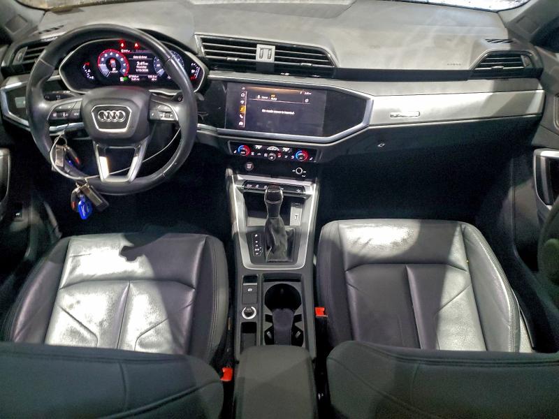 Фото 8 - AUDI Q3