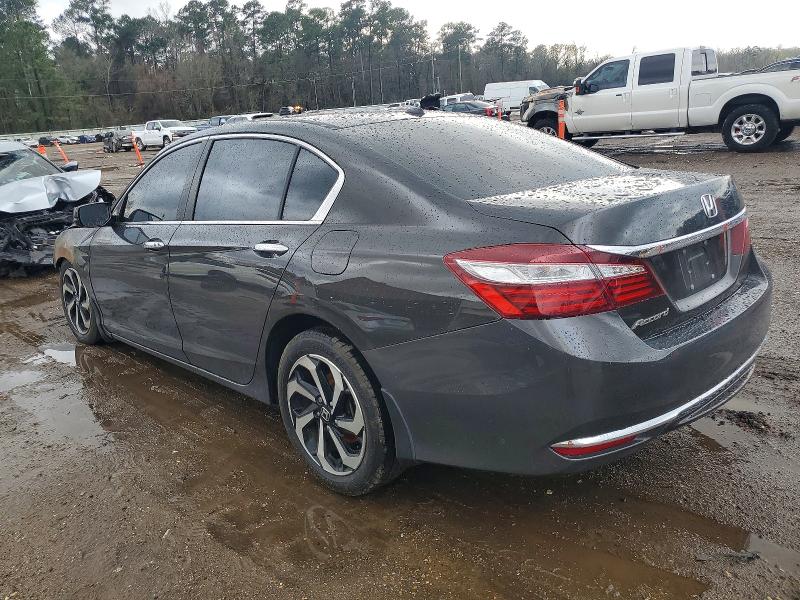 Фото 2 - HONDA ACCORD