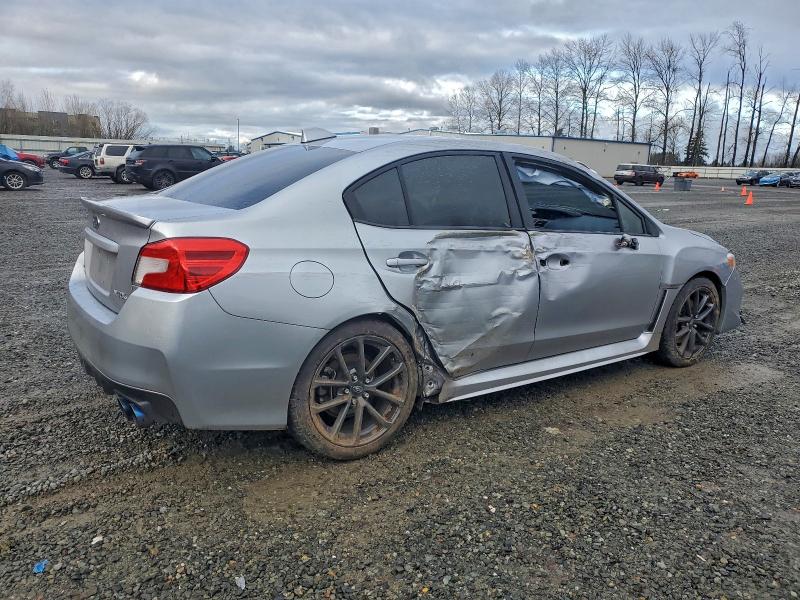 Фото 3 - SUBARU WRX