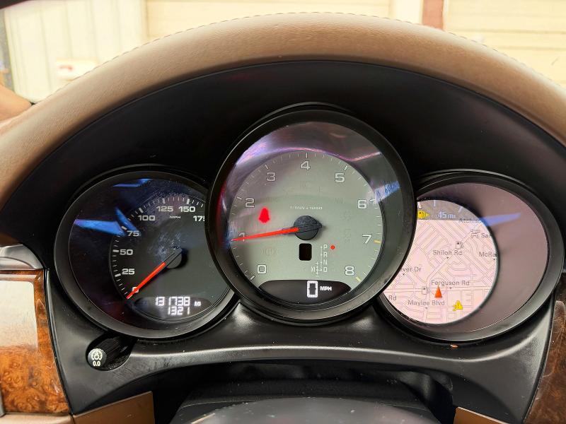 Фото 8 - PORSCHE MACAN