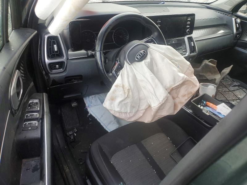 Фото 8 - KIA SORENTO