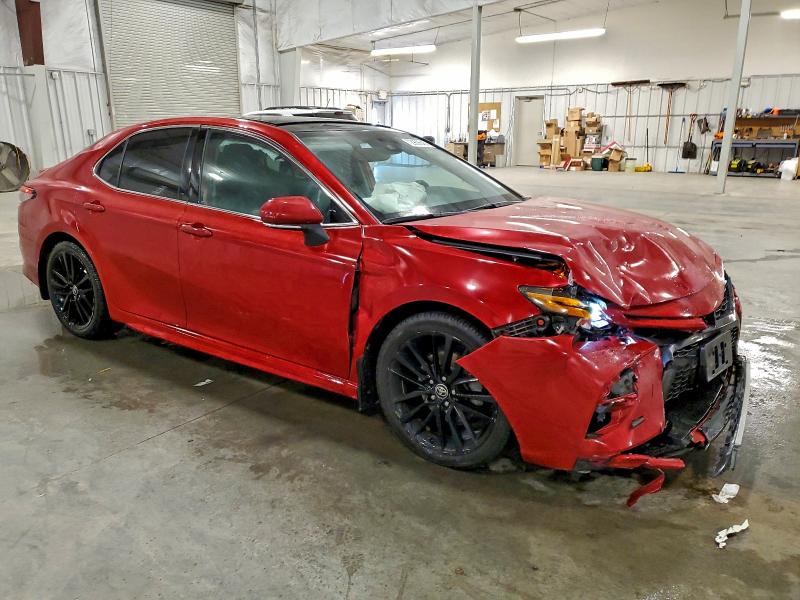 Фото 4 - TOYOTA CAMRY