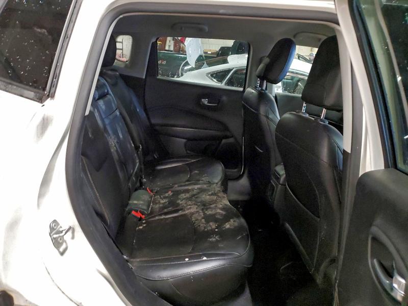 Фото 11 - JEEP COMPASS