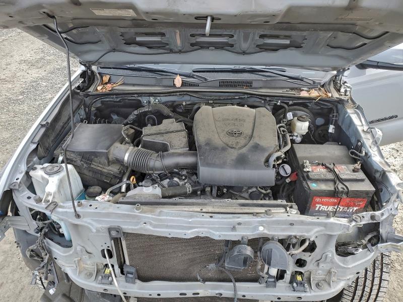 Фото 11 - TOYOTA TACOMA