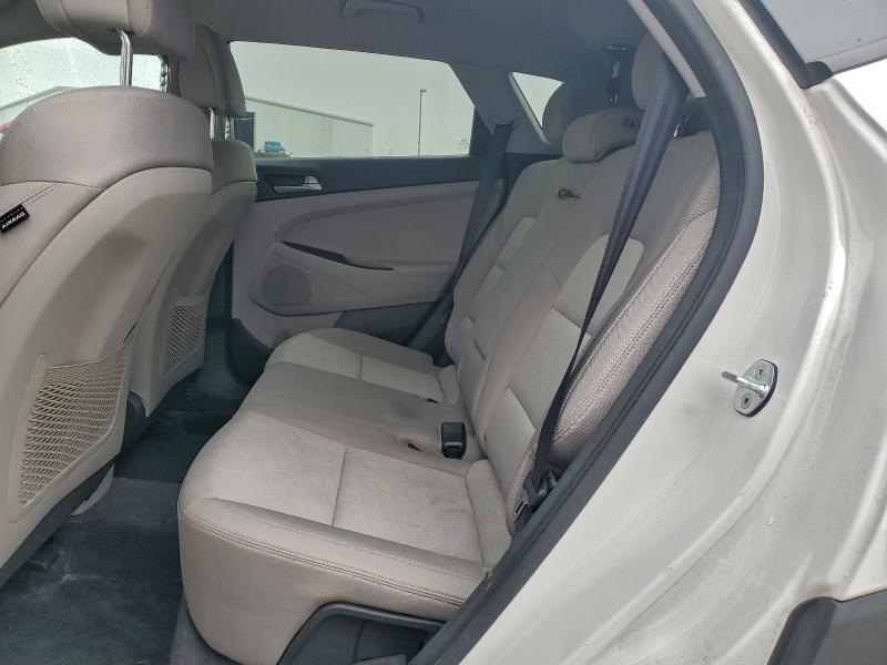 Фото 11 - HYUNDAI TUCSON