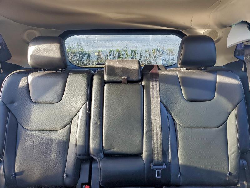 Фото 10 - FORD EDGE