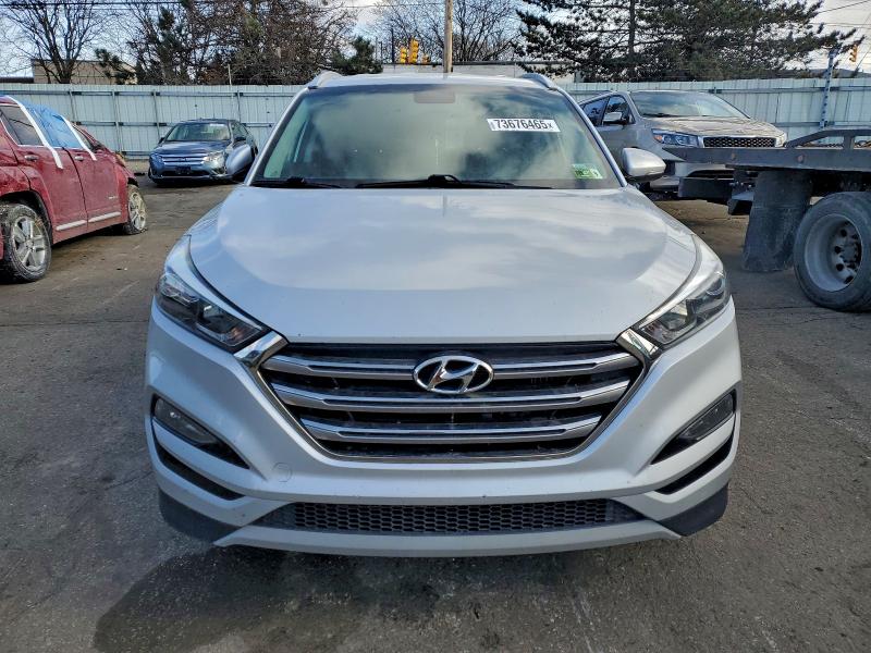 Фото 5 - HYUNDAI TUCSON