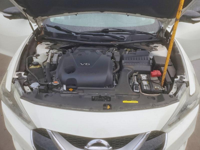 Фото 11 - NISSAN MAXIMA