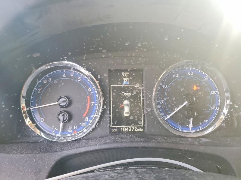 Фото 9 - TOYOTA COROLLA