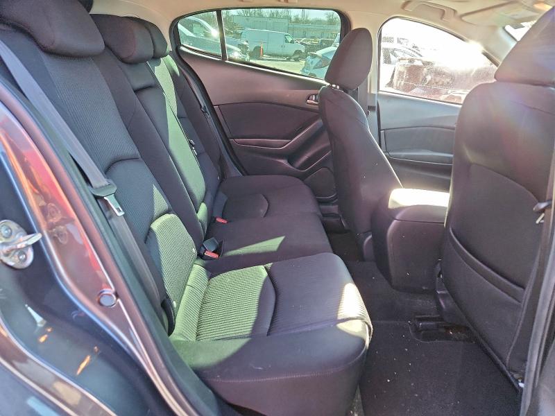 Фото 10 - MAZDA 3