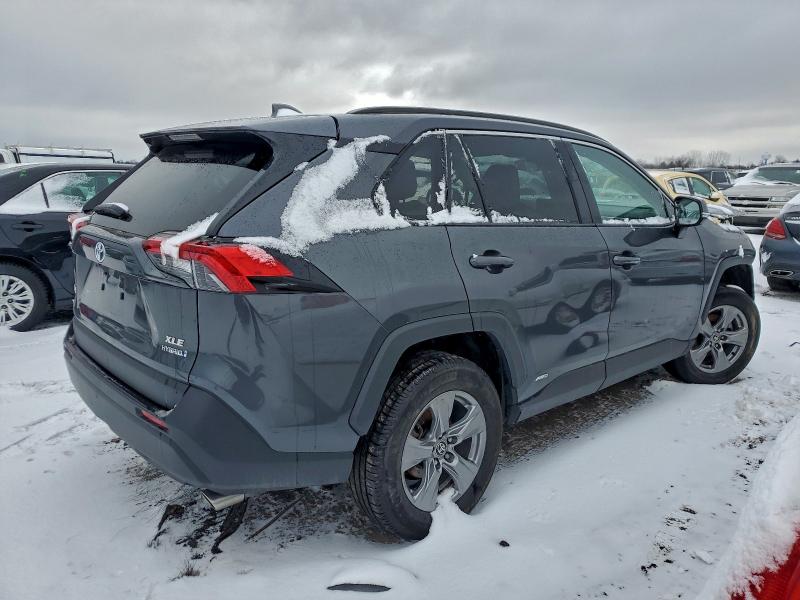 Фото 3 - TOYOTA RAV4