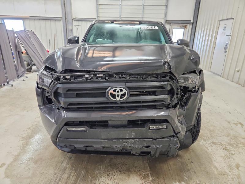 Фото 5 - TOYOTA TACOMA