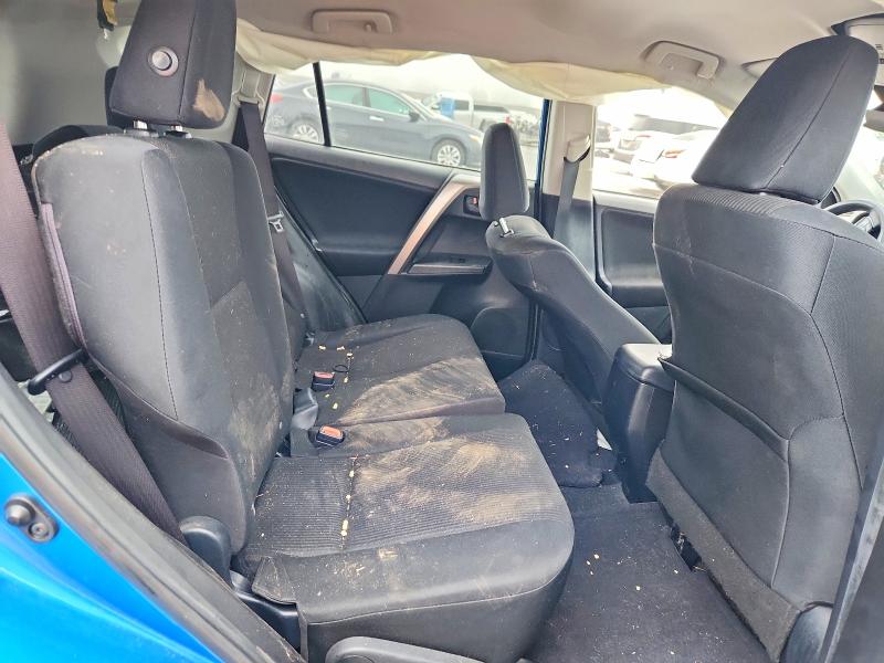 Фото 11 - TOYOTA RAV4