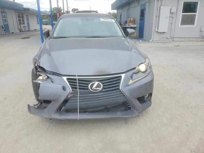 Фото 5 - LEXUS IS