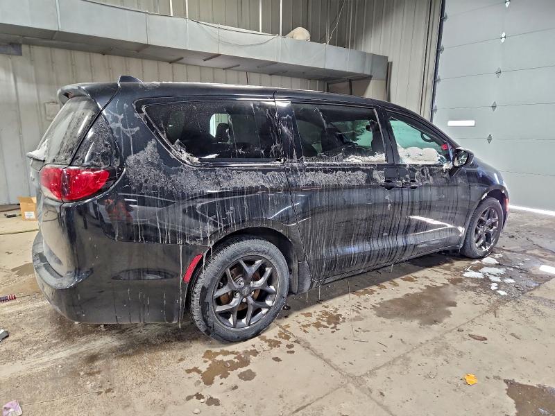 Фото 3 - CHRYSLER PACIFICA