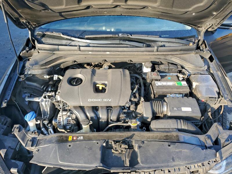 Фото 11 - HYUNDAI ELANTRA