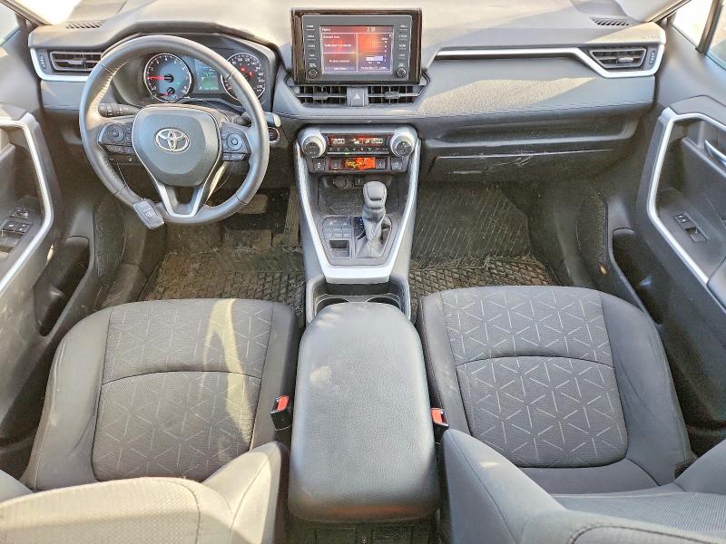 Фото 8 - TOYOTA RAV4