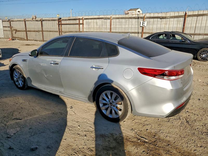 Фото 2 - KIA OPTIMA