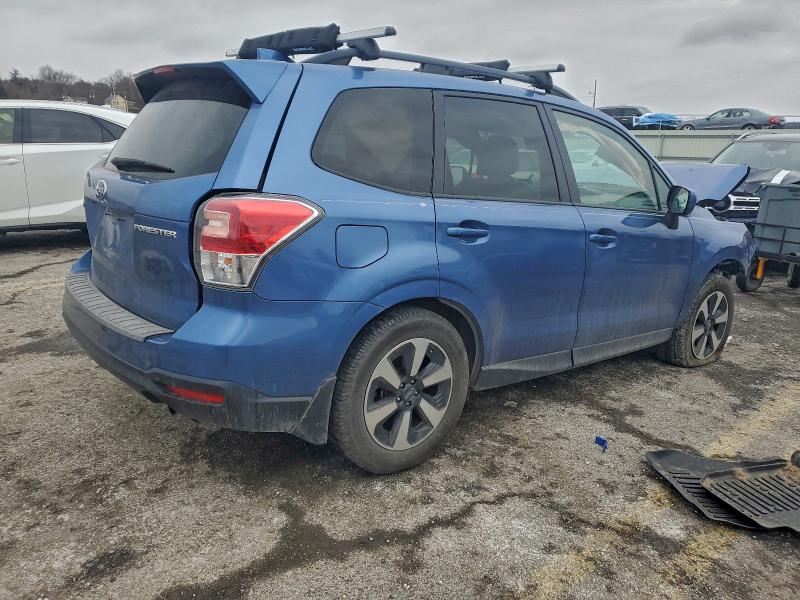 Фото 3 - SUBARU FORESTER