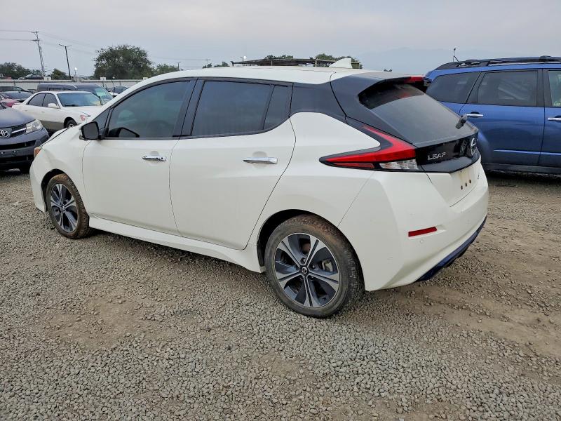 Фото 2 - NISSAN LEAF