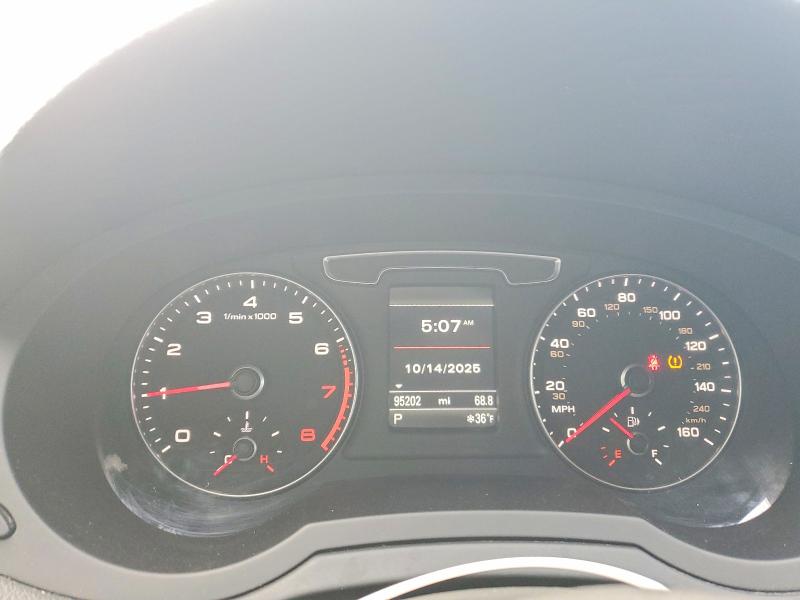 Фото 9 - AUDI Q3