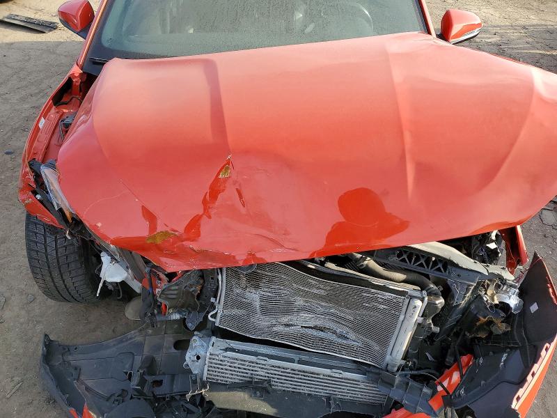 Фото 11 - HYUNDAI VELOSTER