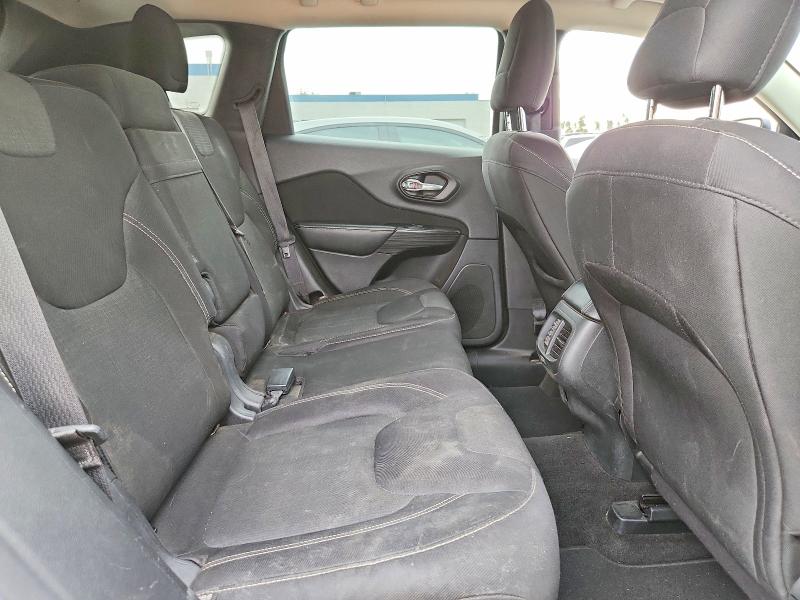 Фото 11 - JEEP GRAND CHER