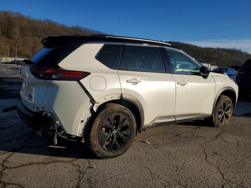 Фото 3 - NISSAN ROGUE