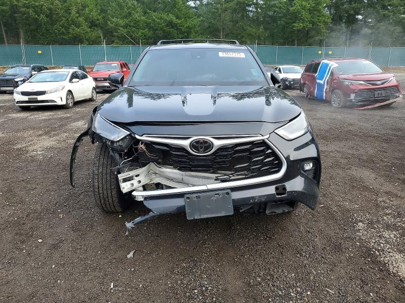 Фото 5 - TOYOTA HIGHLANDER