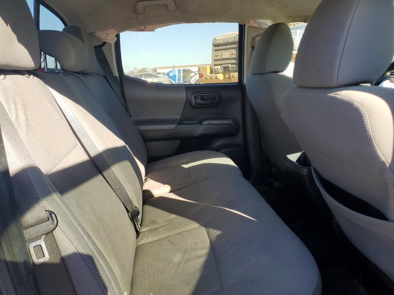 Фото 10 - TOYOTA TACOMA