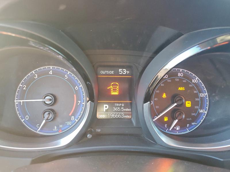 Фото 9 - TOYOTA COROLLA